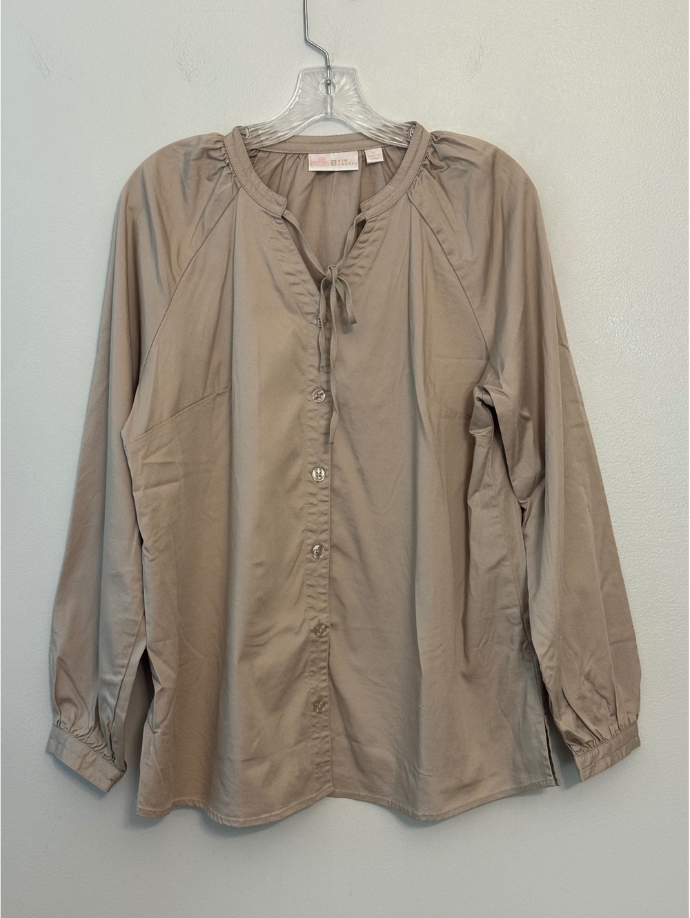 Belle by Kim Gravel Women's Beige Button-Up Blouse Medium